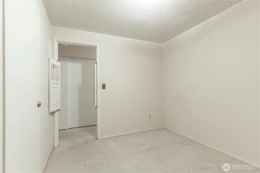Property photo for 6818 Vail Drive, Lynden photo 18