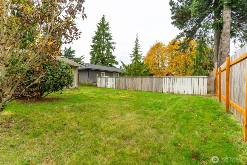 Property photo for 6818 Vail Drive, Lynden photo 22