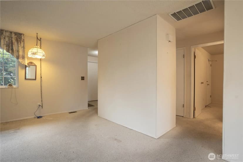 Property photo for 6818 Vail Drive, Lynden photo 7