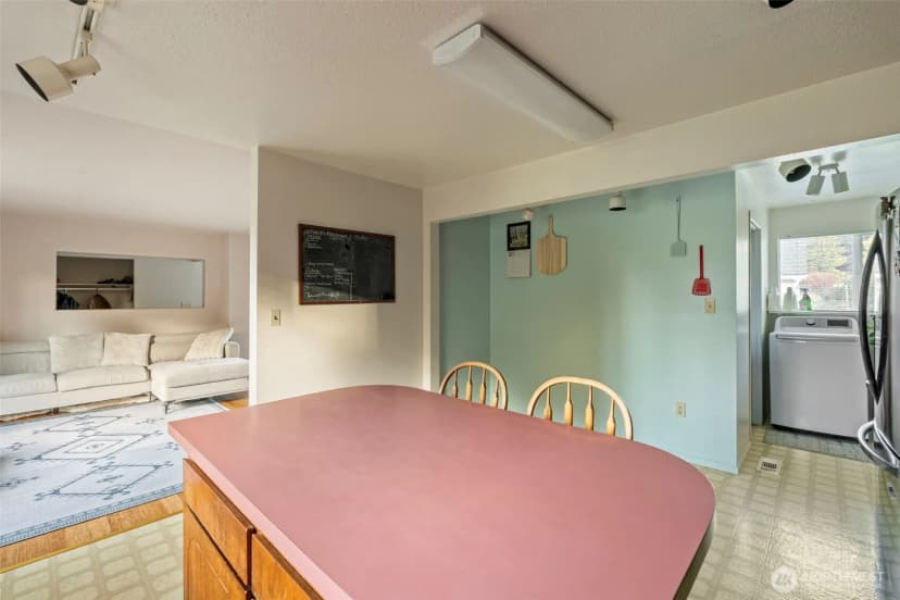Property photo for 450 Hawkins Road, Winlock photo 10