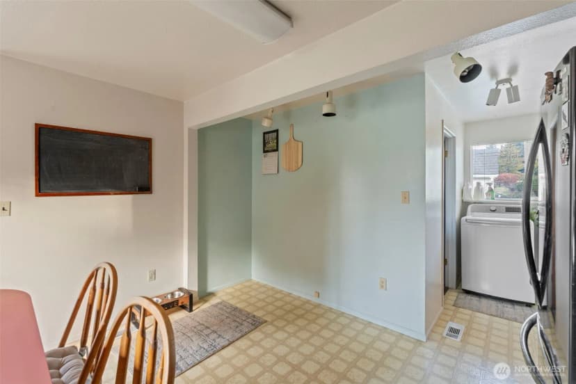 Property photo for 450 Hawkins Road, Winlock photo 11