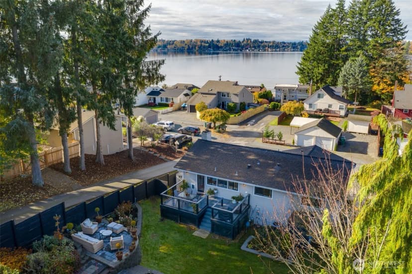 Property photo for 11905 13th Street Ne, Lake Stevens photo 9
