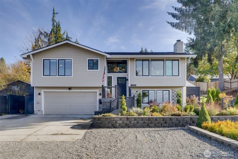 Property photo for 11905 13th Street Ne, Lake Stevens photo 3