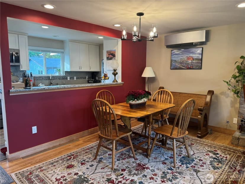 Property photo for 2304 E Avenue, Anacortes photo 8