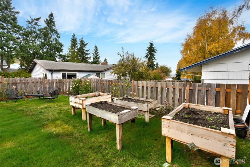Property photo for 2304 E Avenue, Anacortes photo 23