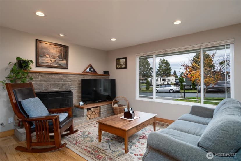 Property photo for 2304 E Avenue, Anacortes photo 6