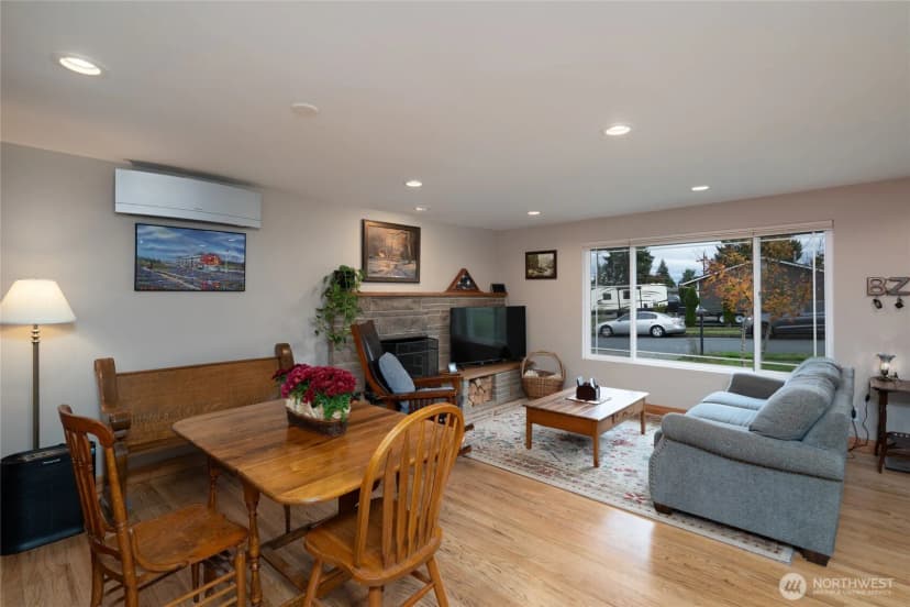 Property photo for 2304 E Avenue, Anacortes photo 7