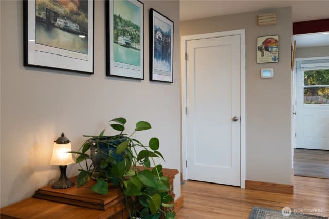 Property photo for 2304 E Avenue, Anacortes photo 5