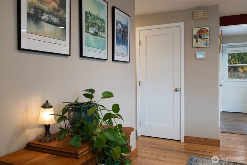 Property photo for 2304 E Avenue, Anacortes photo 5