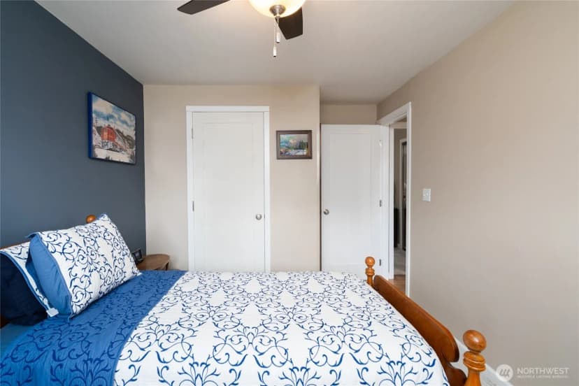 Property photo for 2304 E Avenue, Anacortes photo 15