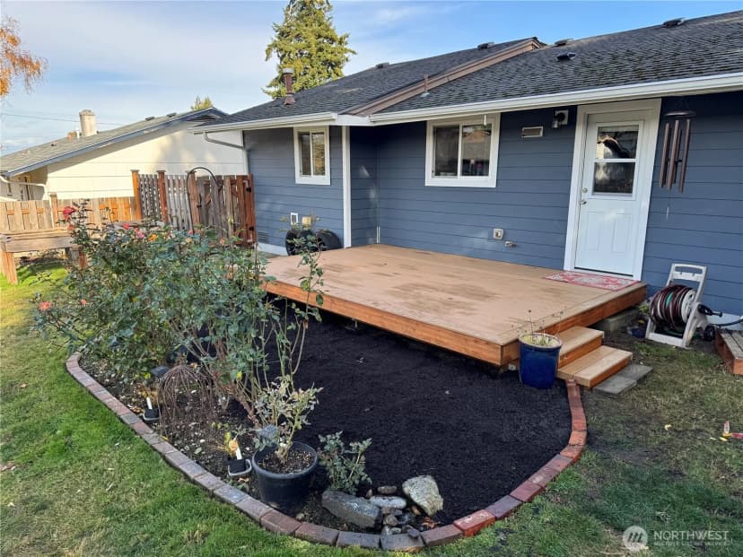 Property photo for 2304 E Avenue, Anacortes photo 20
