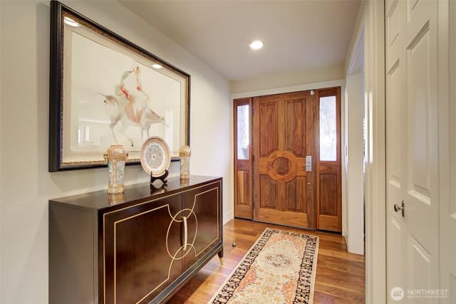 Property photo for 8711 Ne 11th Street, Medina photo 4