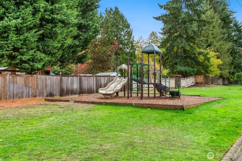 Property photo for 5722 122nd Place Se #235, Bellevue photo 23
