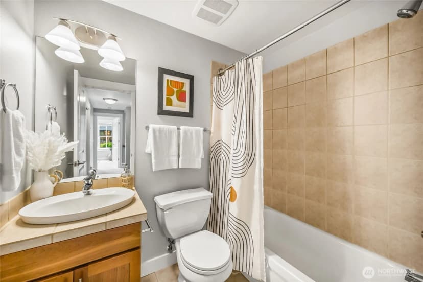 Property photo for 3219 21st Avenue W #a, Seattle photo 20