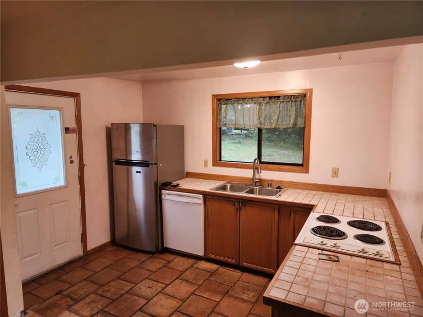 Property photo for 3633 Sapp Road Sw, Olympia photo 15