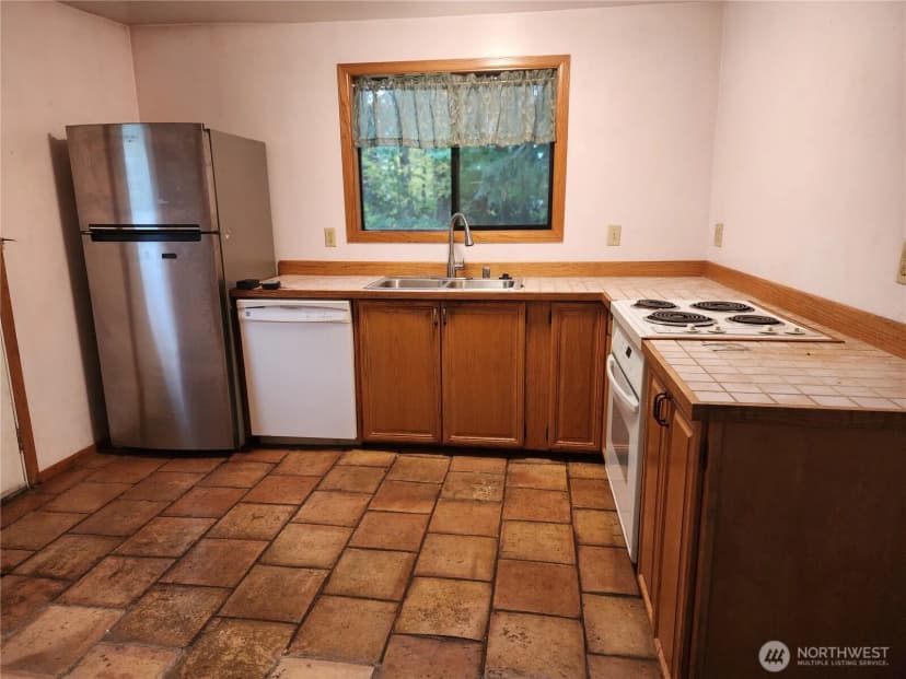 Property photo for 3633 Sapp Road Sw, Olympia photo 16