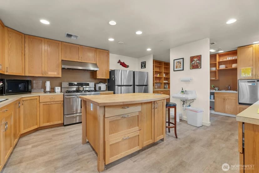 Property photo for 7761 Beacon Place Ne #g 107, Bremerton photo 35