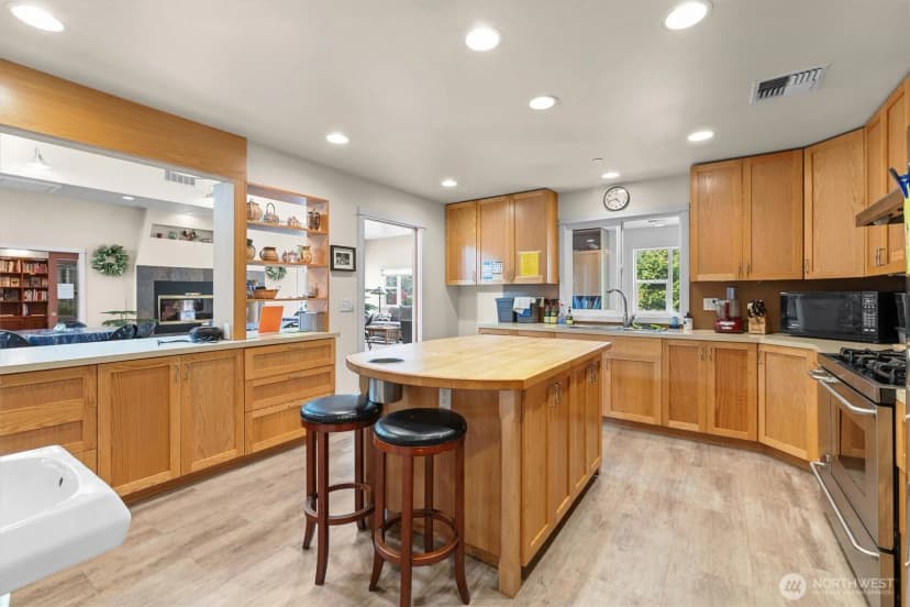 Property photo for 7761 Beacon Place Ne #g 107, Bremerton photo 36