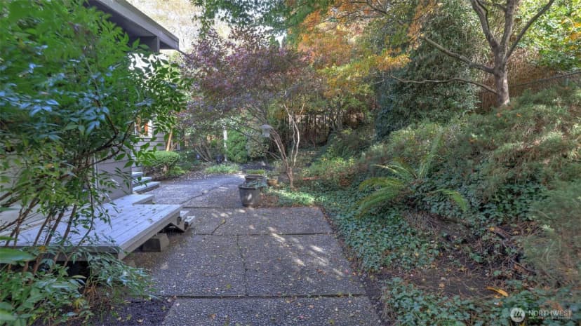 Property photo for 3500 Talbot Road S, Renton photo 24