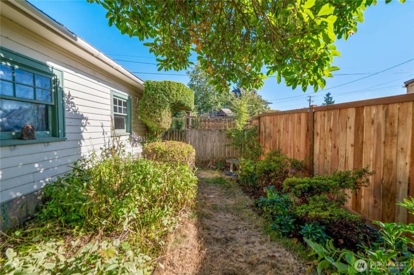 Property photo for 2624 Hampton Place, Bellingham photo 32