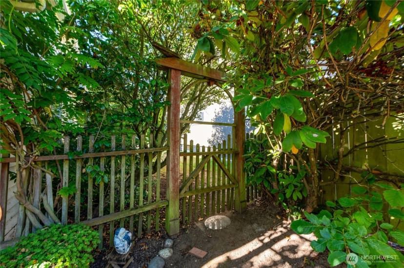 Property photo for 2624 Hampton Place, Bellingham photo 27