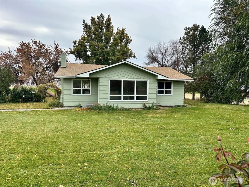 Property photo for 4749 Rd 12 Sw, Royal City photo 2