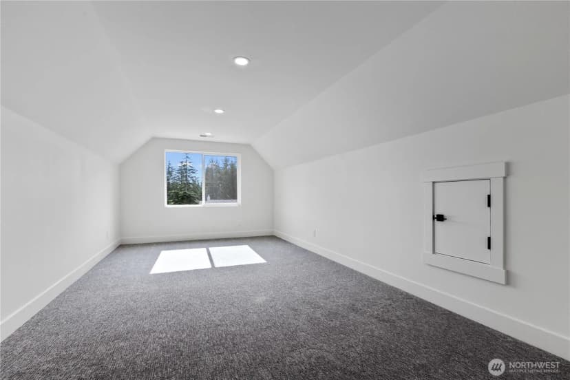 Property photo for 6917 Red Ridge Drive, Lynden photo 22