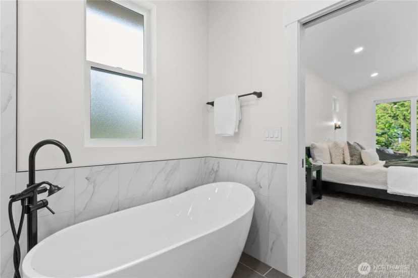 Property photo for 6917 Red Ridge Drive, Lynden photo 16