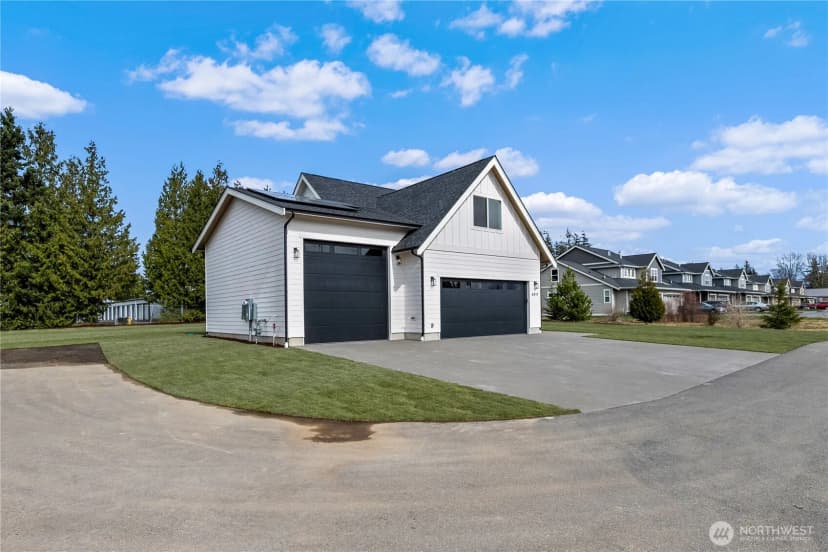 Property photo for 6917 Red Ridge Drive, Lynden photo 38