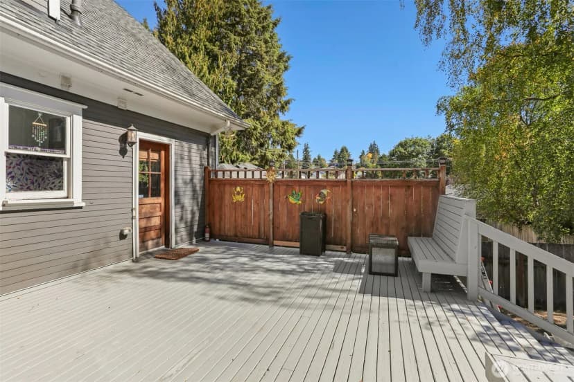 Property photo for 3654 35th Avenue W, Seattle photo 15