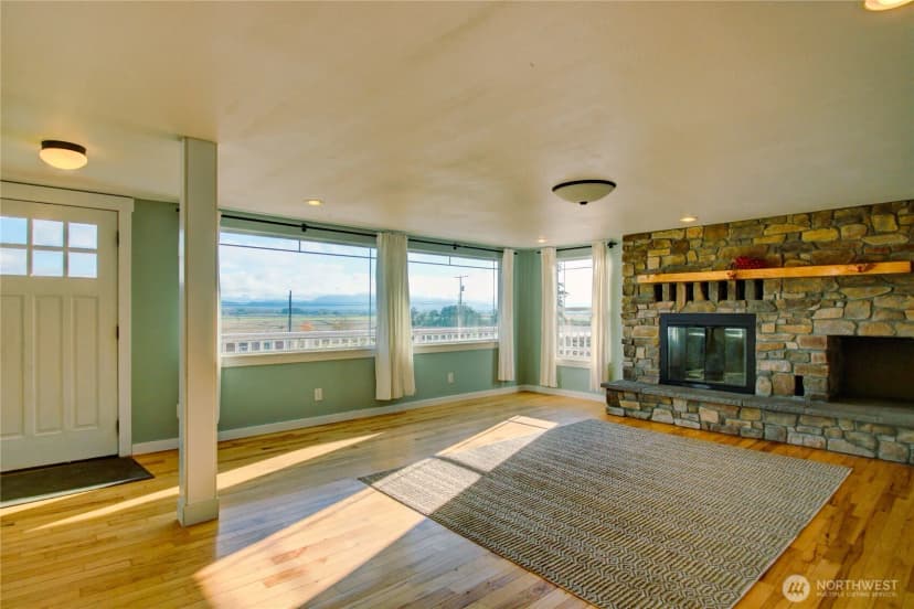 Property photo for 18122 Best Road, Mount Vernon photo 14