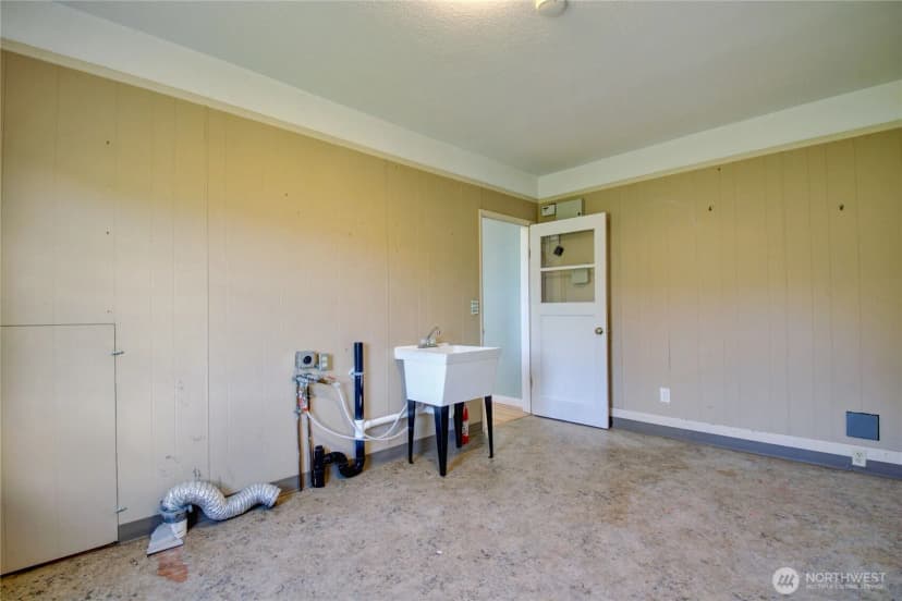 Property photo for 18122 Best Road, Mount Vernon photo 17