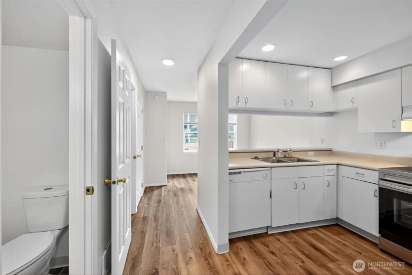 Property photo for 3311 S Juneau Street, Seattle photo 16