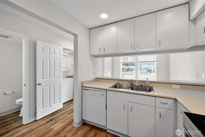 Property photo for 3311 S Juneau Street, Seattle photo 19