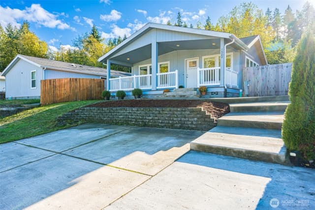 Property photo for 1522 W 15th Street, Port Angeles