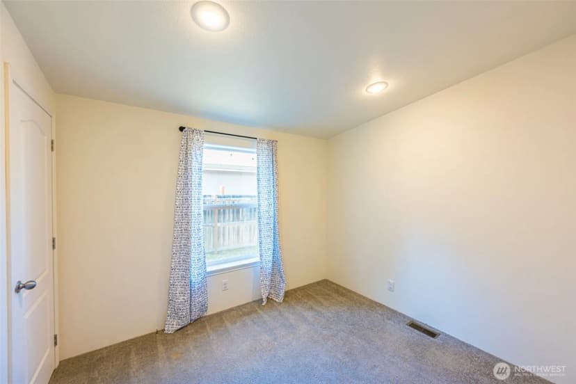 Property photo for 1522 W 15th Street, Port Angeles photo 12