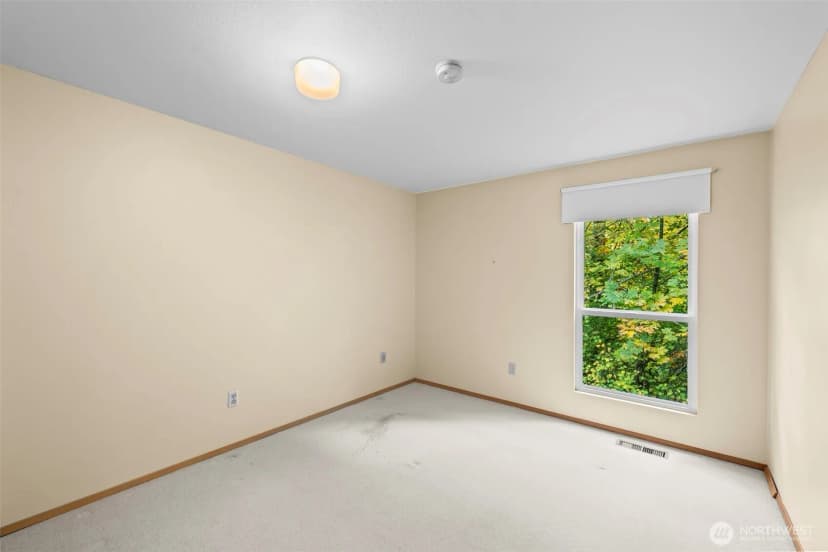 Property photo for 4961 120th Avenue Se, Bellevue photo 21