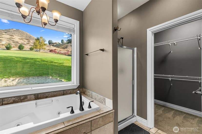 Property photo for 2945 Martin Place, East Wenatchee photo 21