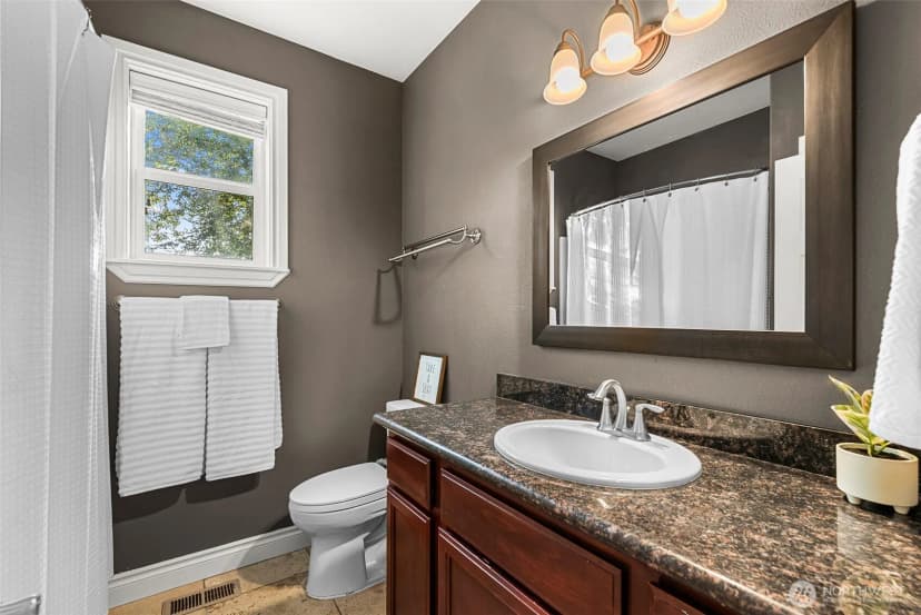 Property photo for 2945 Martin Place, East Wenatchee photo 24