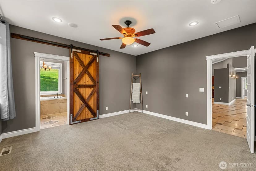 Property photo for 2945 Martin Place, East Wenatchee photo 18