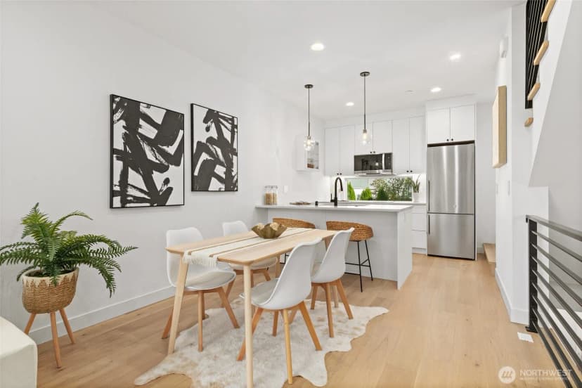 Property photo for 6014 A California Avenue Sw, Seattle photo 14