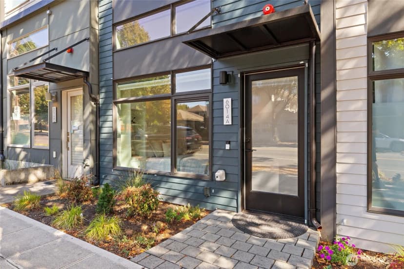 Property photo for 6014 A California Avenue Sw, Seattle photo 2
