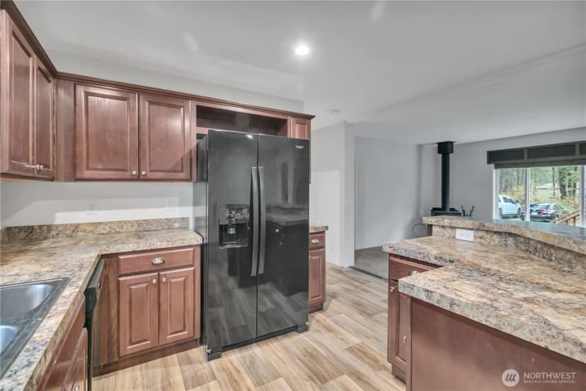 Property photo for 34318 42nd Avenue E, Eatonville photo 15