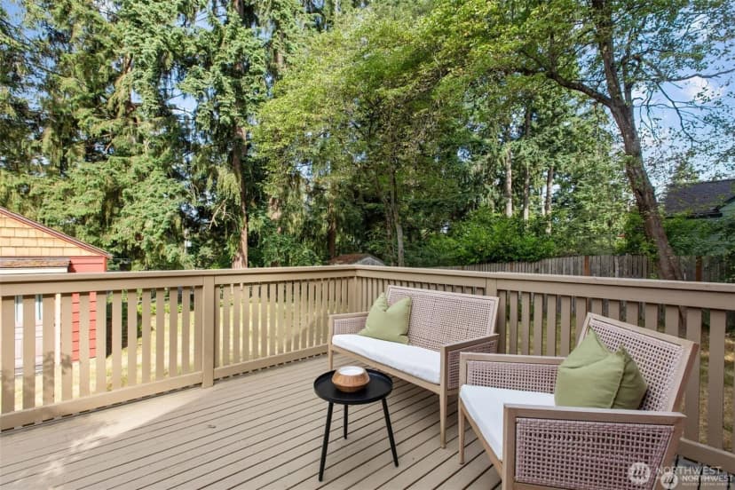 Property photo for 13527 23rd Avenue Ne, Seattle photo 31