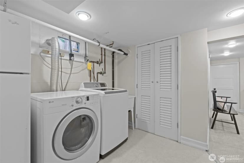Property photo for 13527 23rd Avenue Ne, Seattle photo 26