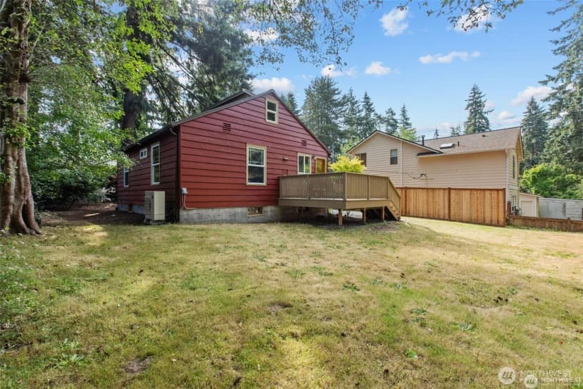 Property photo for 13527 23rd Avenue Ne, Seattle photo 34