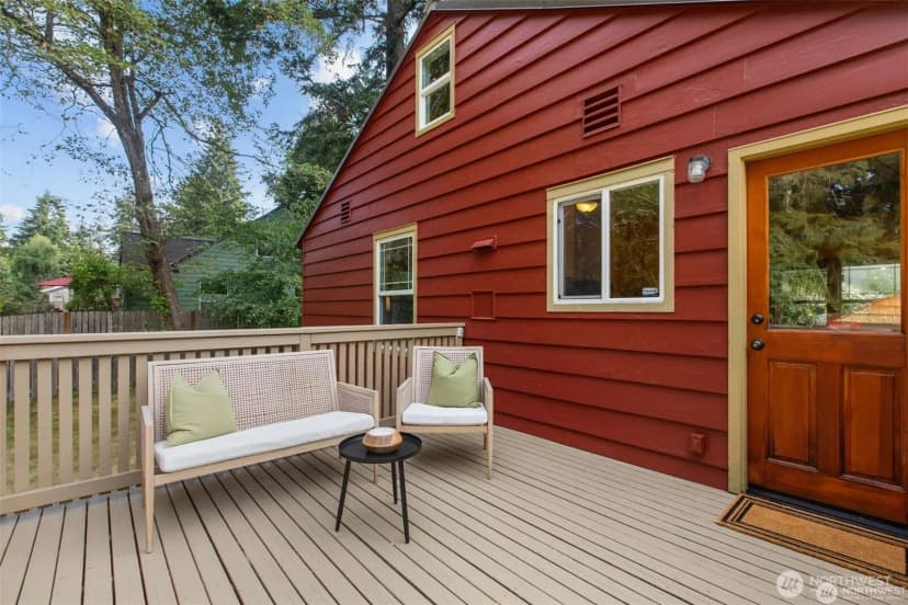 Property photo for 13527 23rd Avenue Ne, Seattle photo 29