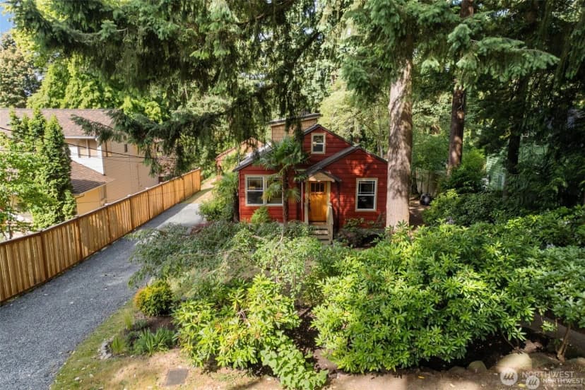Property photo for 13527 23rd Avenue Ne, Seattle photo 36