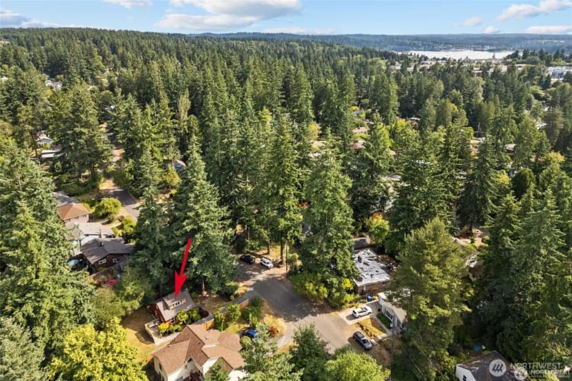 Property photo for 13527 23rd Avenue Ne, Seattle photo 37