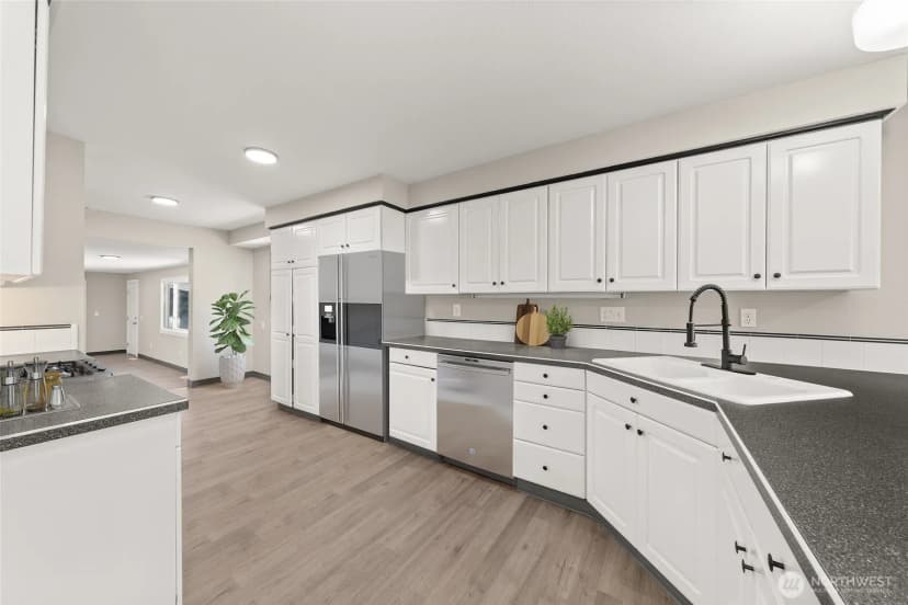 Property photo for 211 W Linden Street, Harrington photo 5